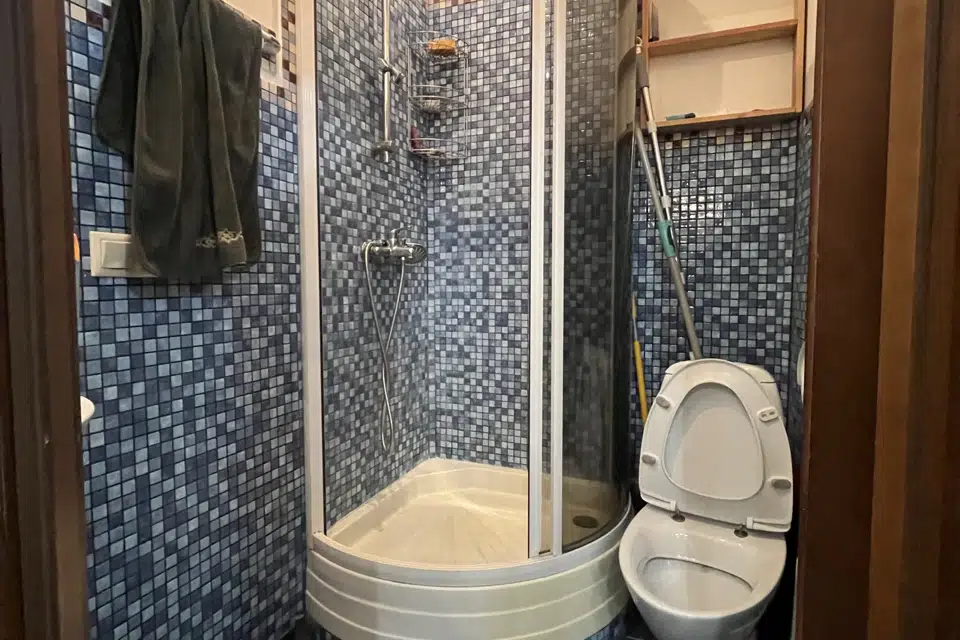 Продаётся 4-комнатная квартира, 128.8 м²