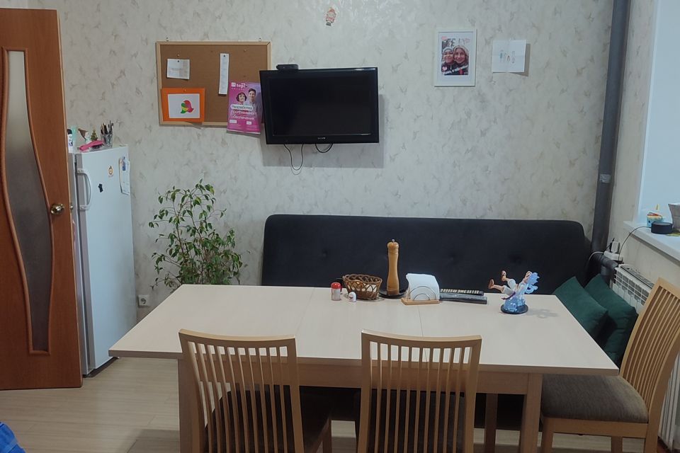 Продаётся 3-комнатная квартира, 94.6 м²
