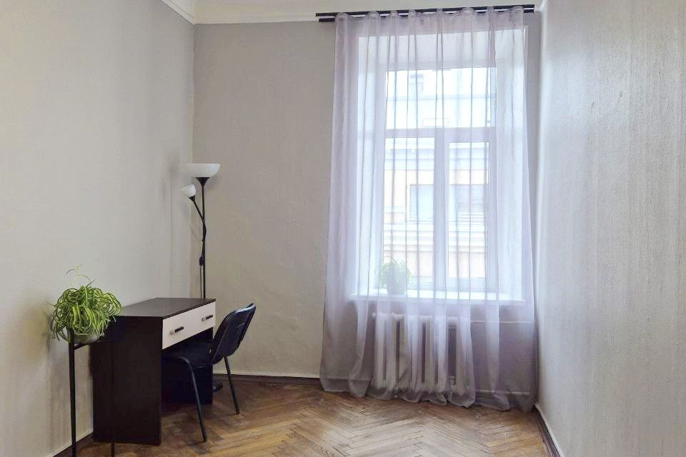 Продаётся 4-комнатная квартира, 115 м²