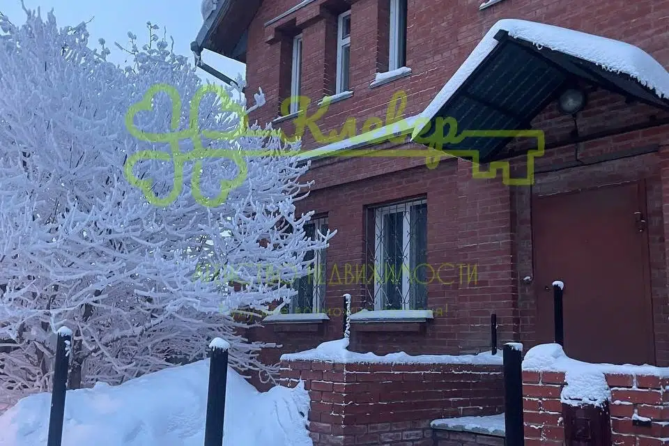 Продаётся 3-этажный дом, 237.7 м²
