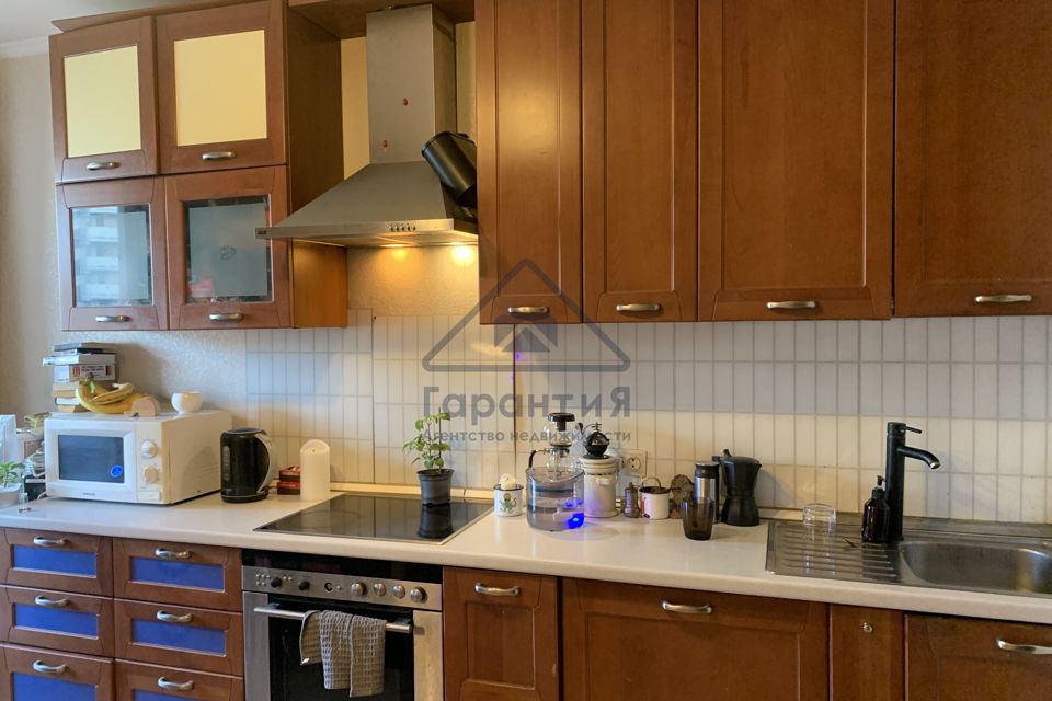 Продаётся 1-комнатная квартира, 46 м²