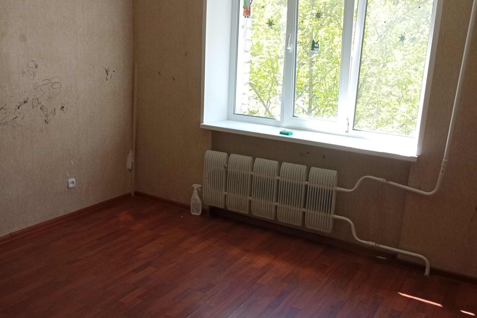 Продаётся 4 комнаты в 1-комн. квартире, 13 м²