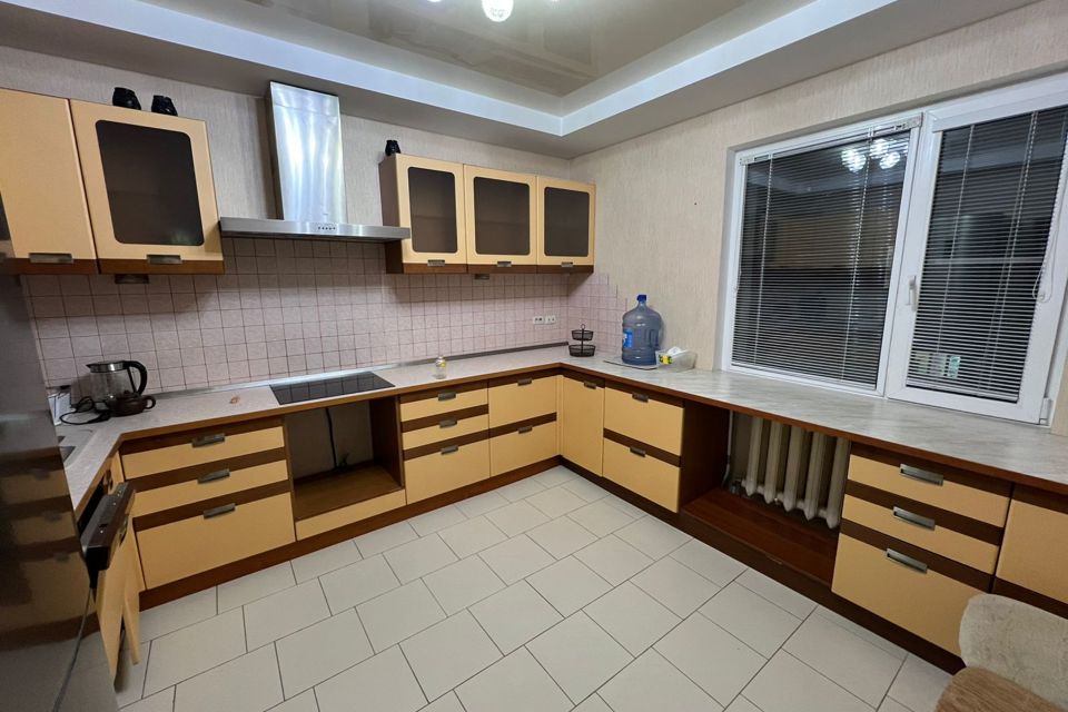 Продаётся 3-комнатная квартира, 79.6 м²