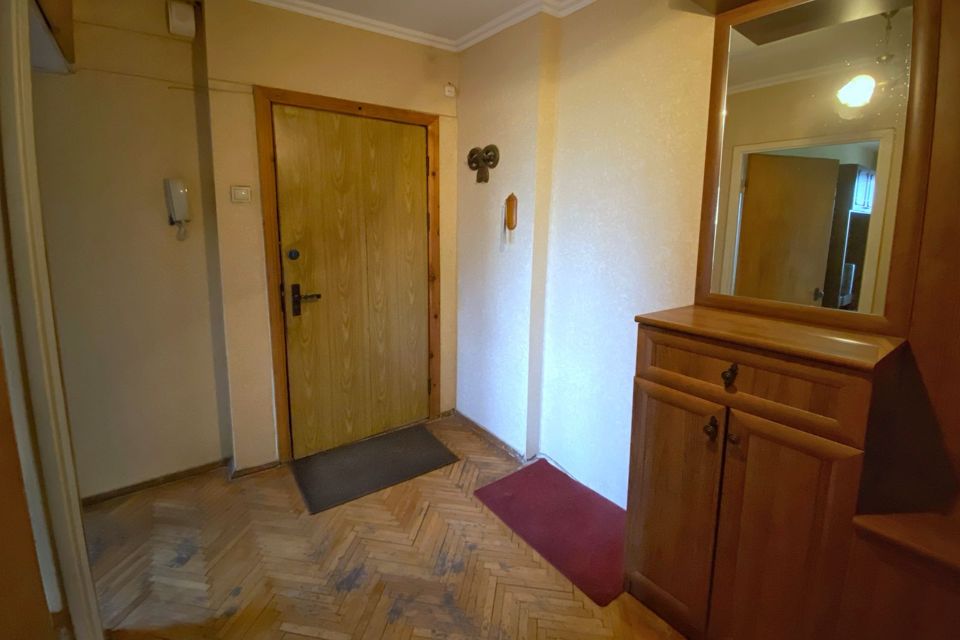 Продаётся 3-комнатная квартира, 58.6 м²