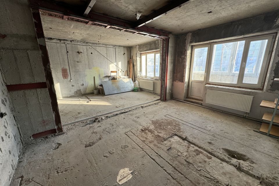 Продаётся 4-комнатная квартира, 139.6 м²