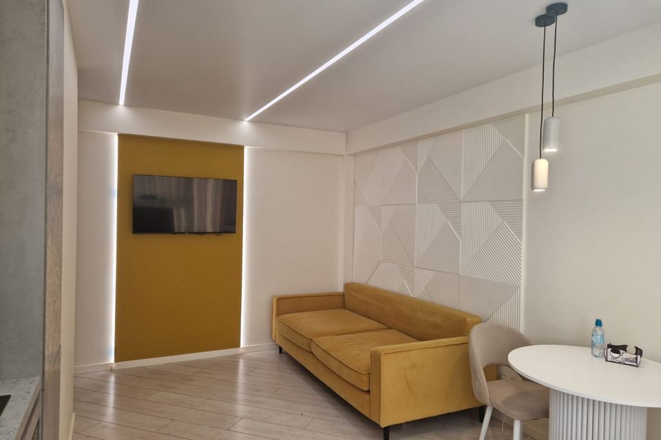 Продаётся 4-комнатная квартира, 100 м²