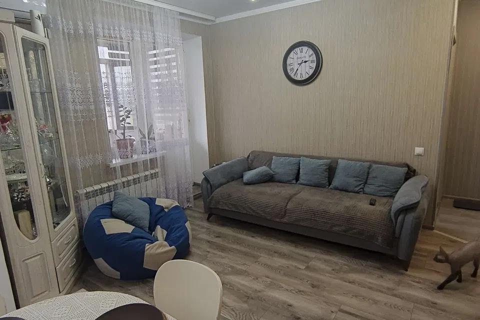 Продаётся 3-комнатная квартира, 54.4 м²
