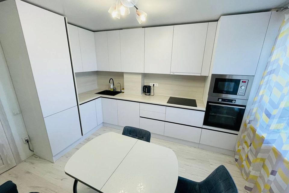 Продаётся 2-комнатная квартира, 69.4 м²