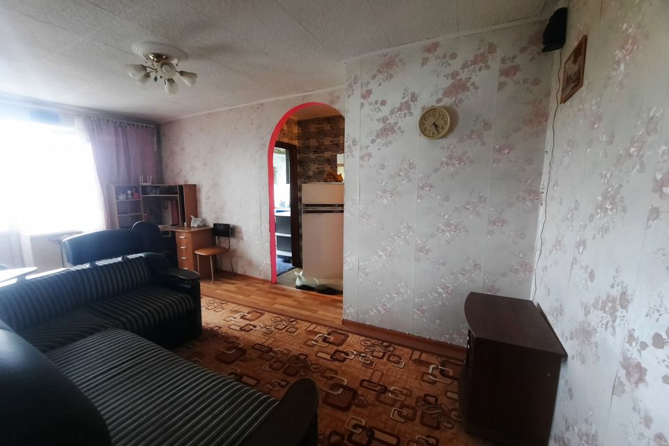 Продаётся 2-комнатная квартира, 41.8 м²