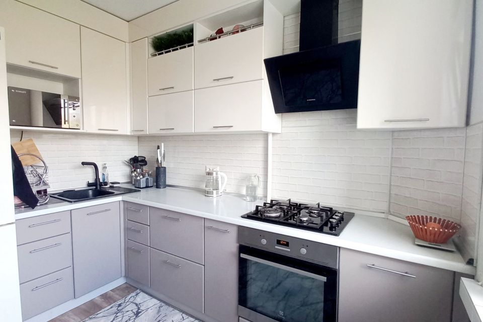 Продаётся 3-комнатная квартира, 63.4 м²
