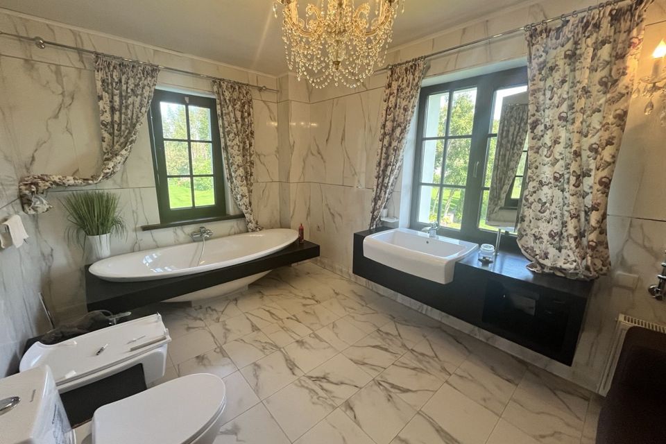 Продаётся 4-этажный дом, 537.9 м²