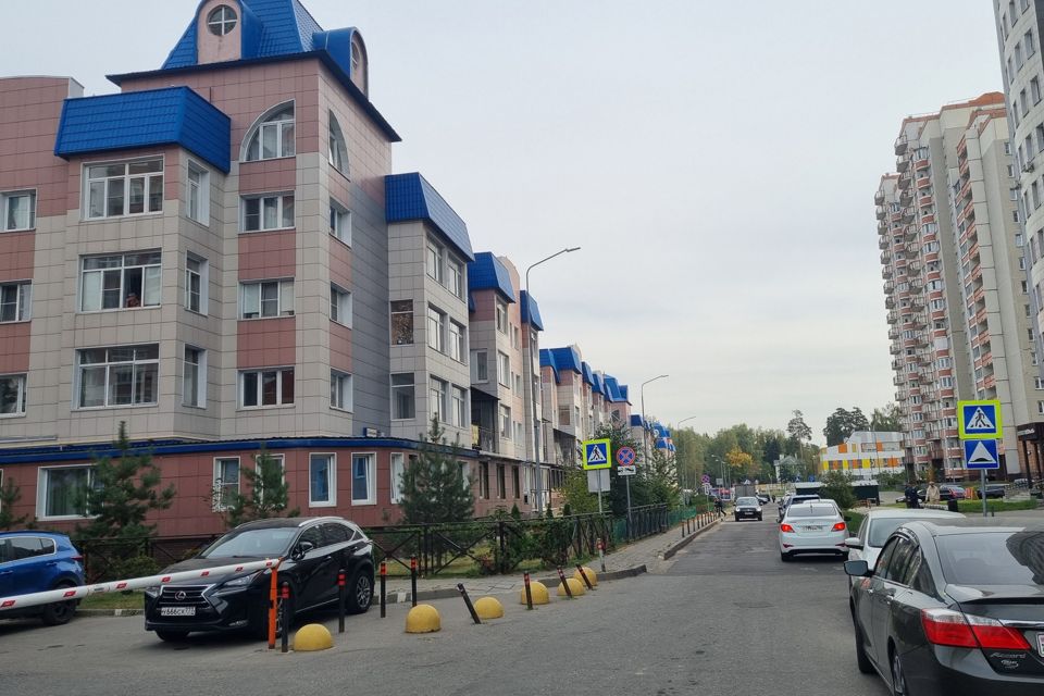 Продаётся 2-комнатная квартира, 89.3 м²