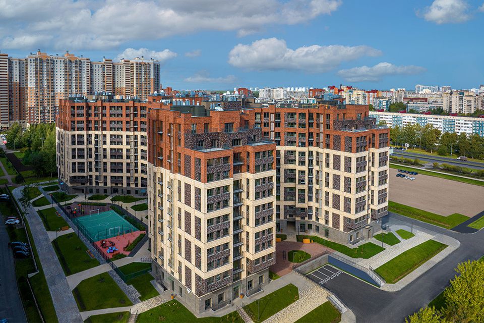 «Сбежать от черного неба»: сколько стоит жилье в Красноярске там, где еще можно дышать