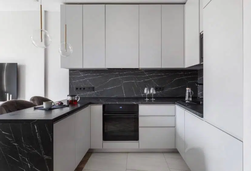 Продаётся 2-комнатная квартира, 67.2 м²