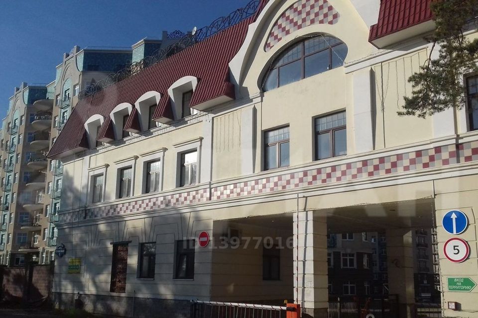 Продаётся 2-комнатная квартира, 66.9 м²