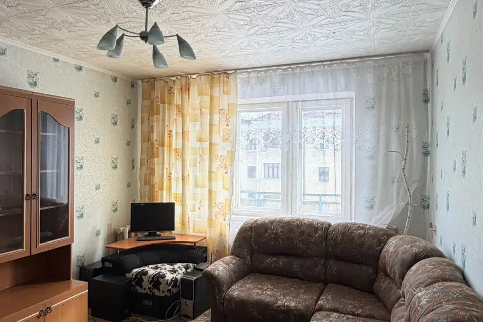 Продаётся 1-комнатная квартира, 37.8 м²