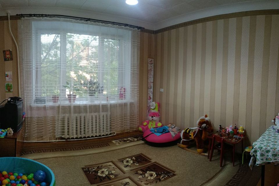 Продаётся 3-комнатная квартира, 60.6 м²