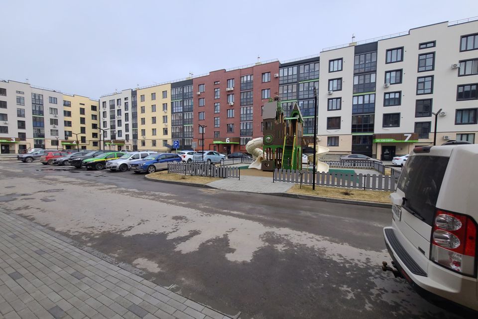 Продаётся 2-комнатная квартира, 41.8 м²