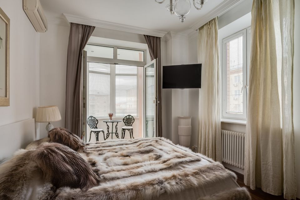 Продаётся 3-комнатная квартира, 155.4 м²