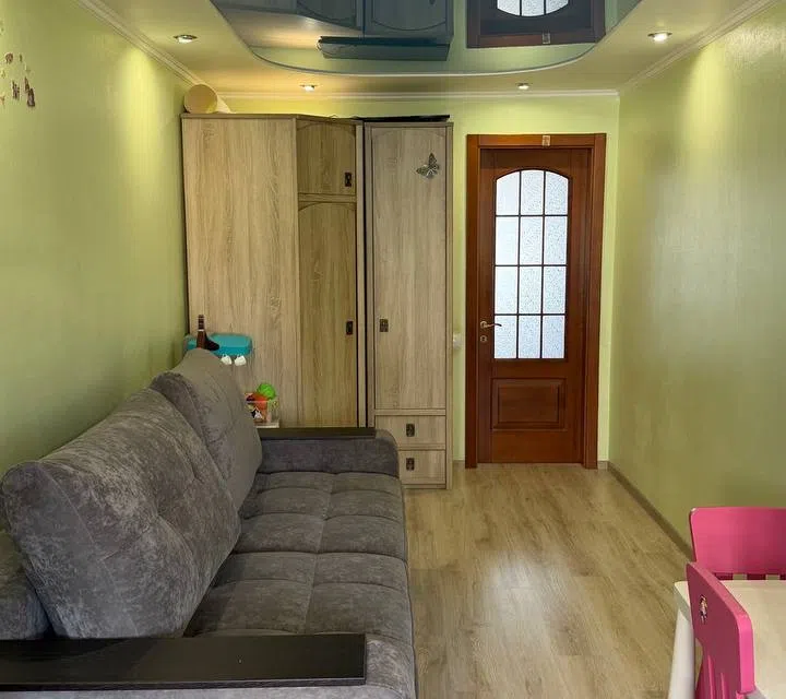 Продаётся 3-комнатная квартира, 65 м²