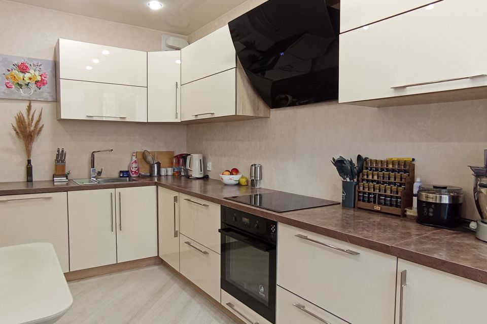 Продаётся 2-комнатная квартира, 61.2 м²