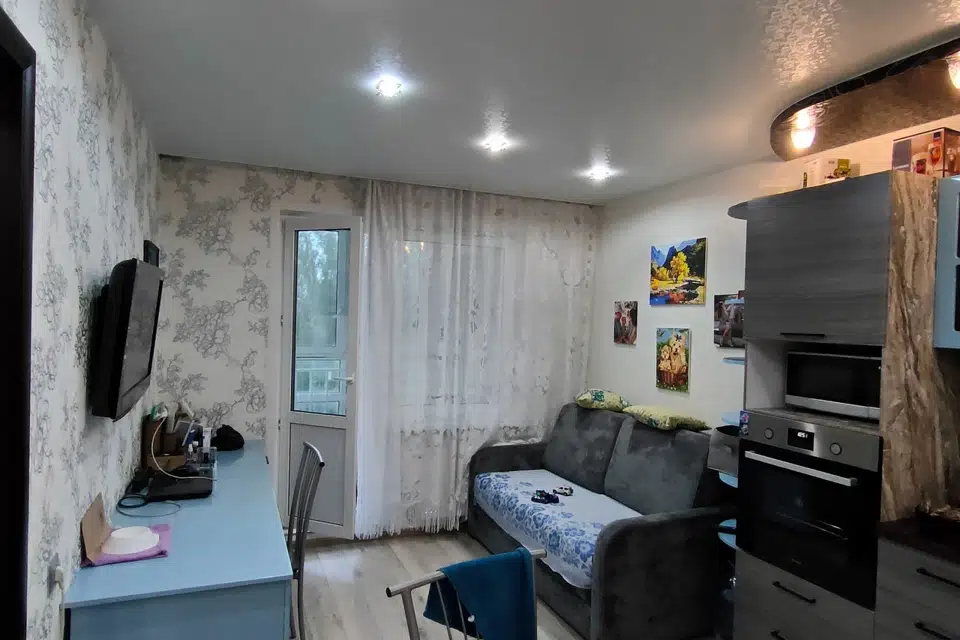 Продаётся 2-комнатная квартира, 66.7 м²