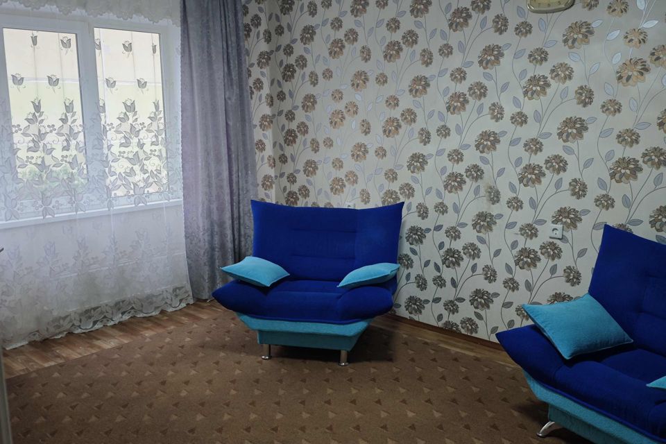 Сдаётся 2-комнатная квартира, 57 м²
