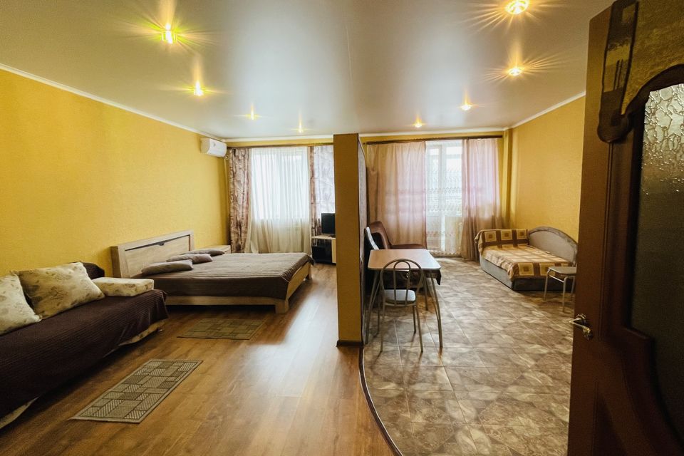 Продаётся 1-комнатная квартира, 60 м²