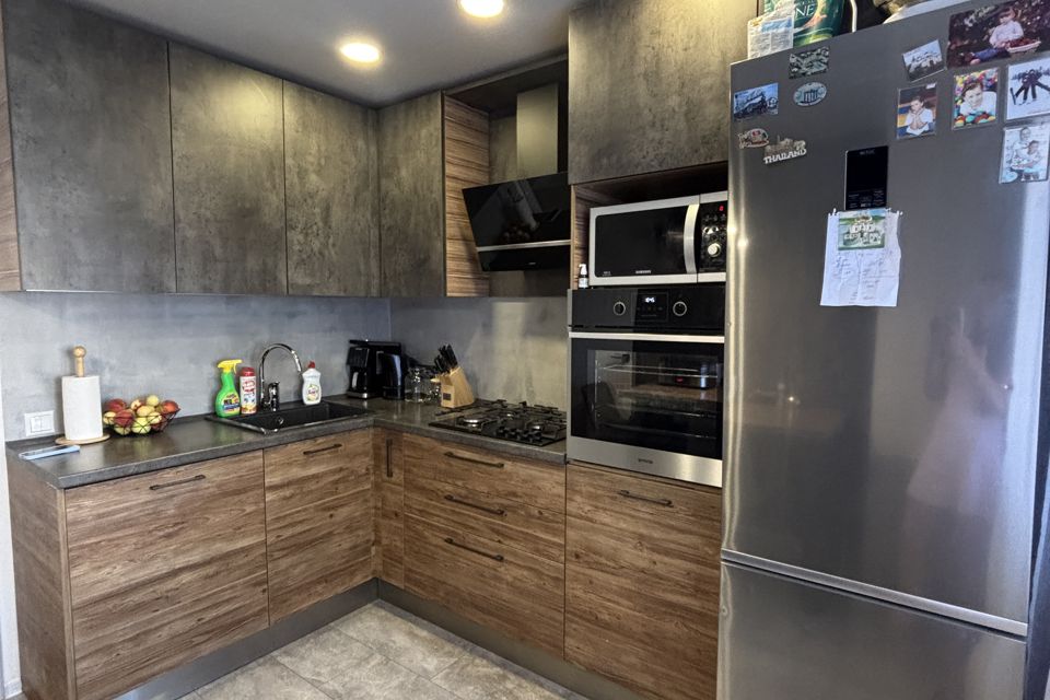 Продаётся 3-комнатная квартира, 63.2 м²
