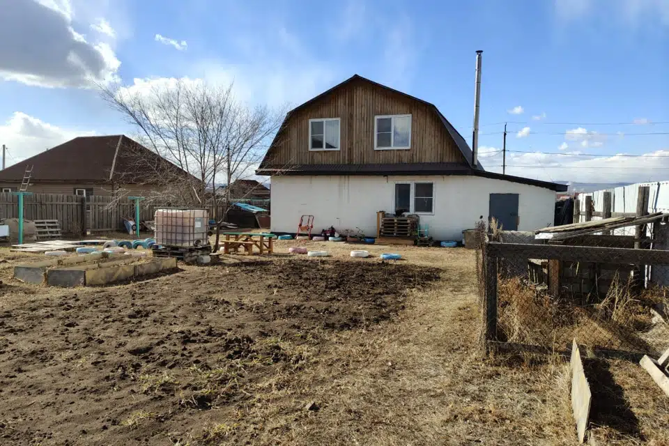 Продаётся 2-этажный дом, 215.8 м²