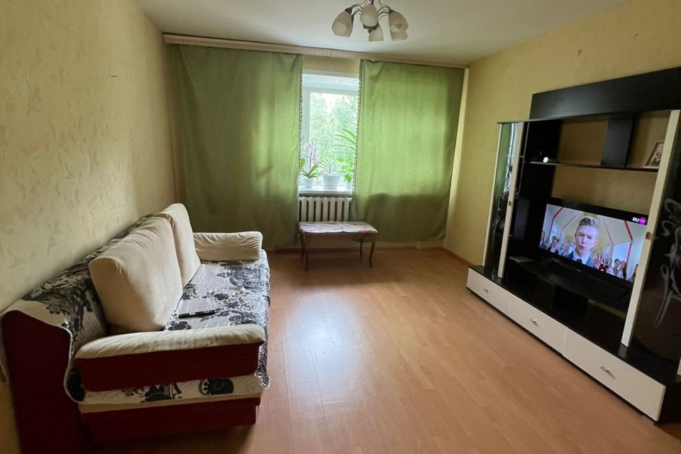 Продаётся 3-комнатная квартира, 60.8 м²