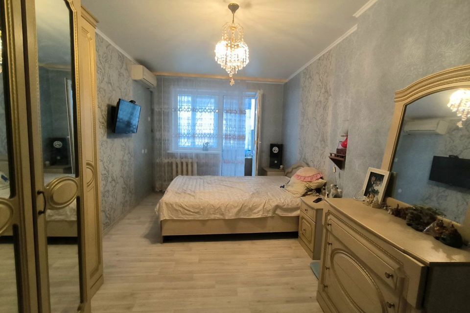 Продаётся 3-комнатная квартира, 75.7 м²