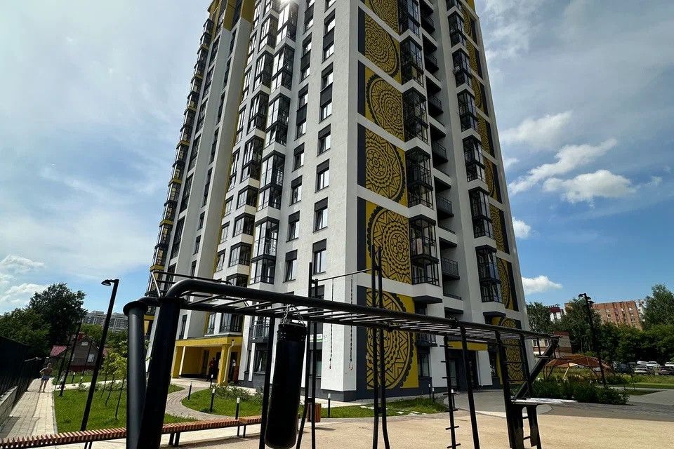 Продаётся 2-комнатная квартира, 65 м²