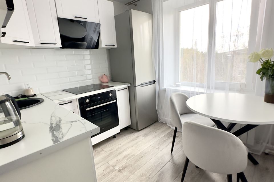 Продаётся 1-комнатная квартира, 32 м²