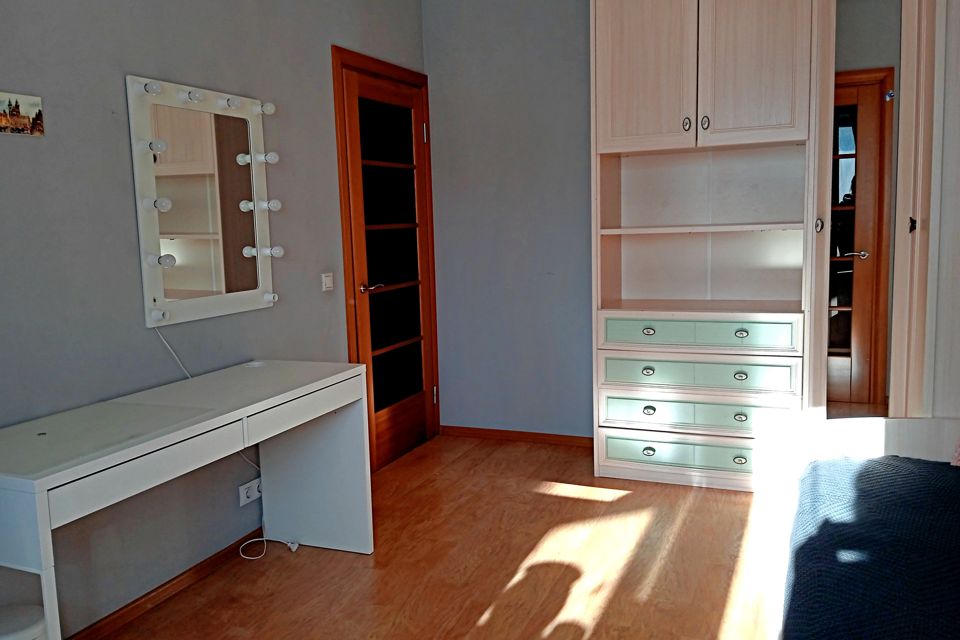 Продаётся 4-комнатная квартира, 96 м²