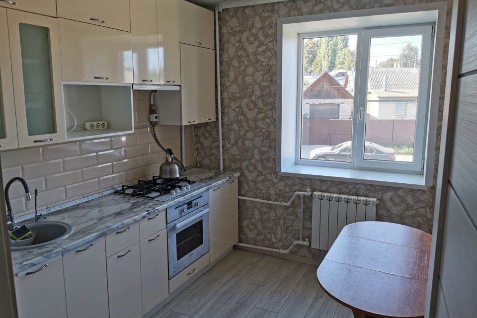 Продаётся 3-комнатная квартира, 58.9 м²