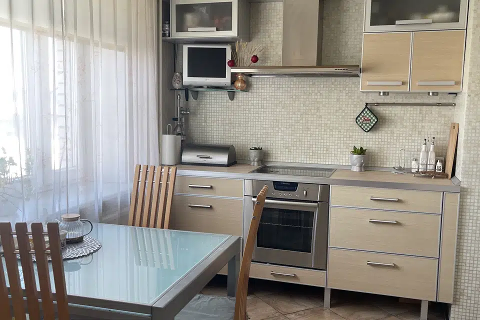 Продаётся 4-комнатная квартира, 123 м²
