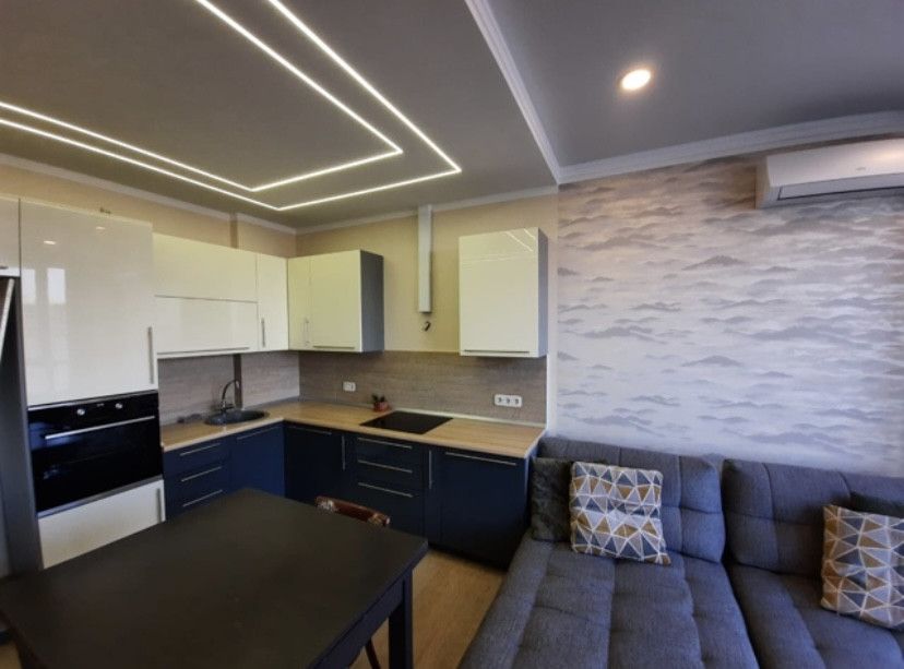 Продаётся 3-комнатная квартира, 105.6 м²