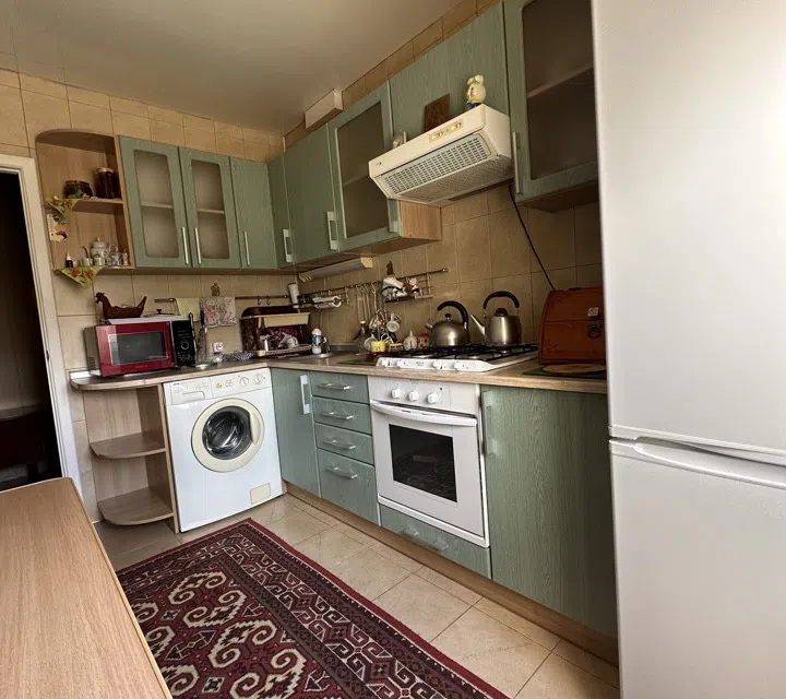 Продаётся 3-комнатная квартира, 72 м²