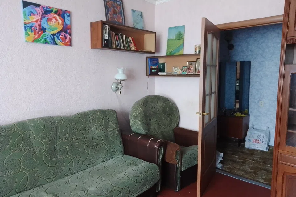 Продаётся 4-комнатная квартира, 96.8 м²
