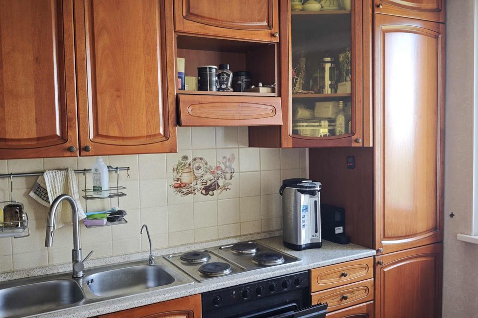 Продаётся 4-комнатная квартира, 111 м²