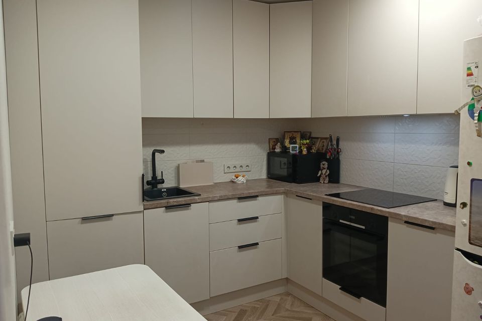 Продаётся 1-комнатная квартира, 36.8 м²