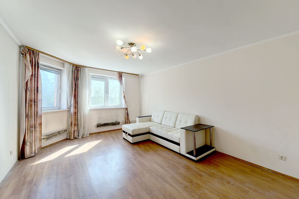 Продаётся 2-комнатная квартира, 69.6 м²