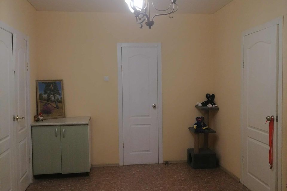 Продаётся 3-комнатная квартира, 98.2 м²