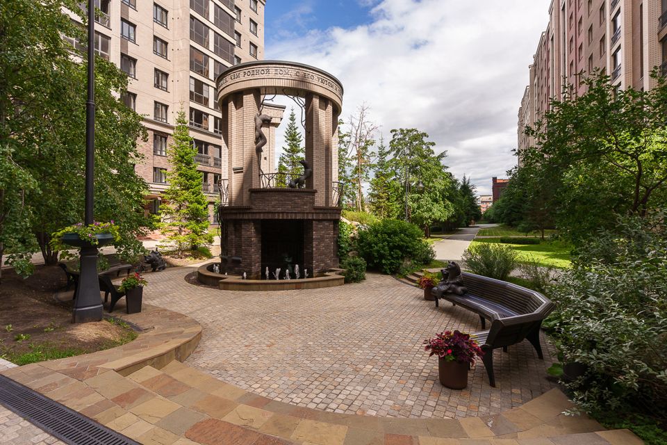 Продаётся 3-комнатная квартира, 104.3 м²