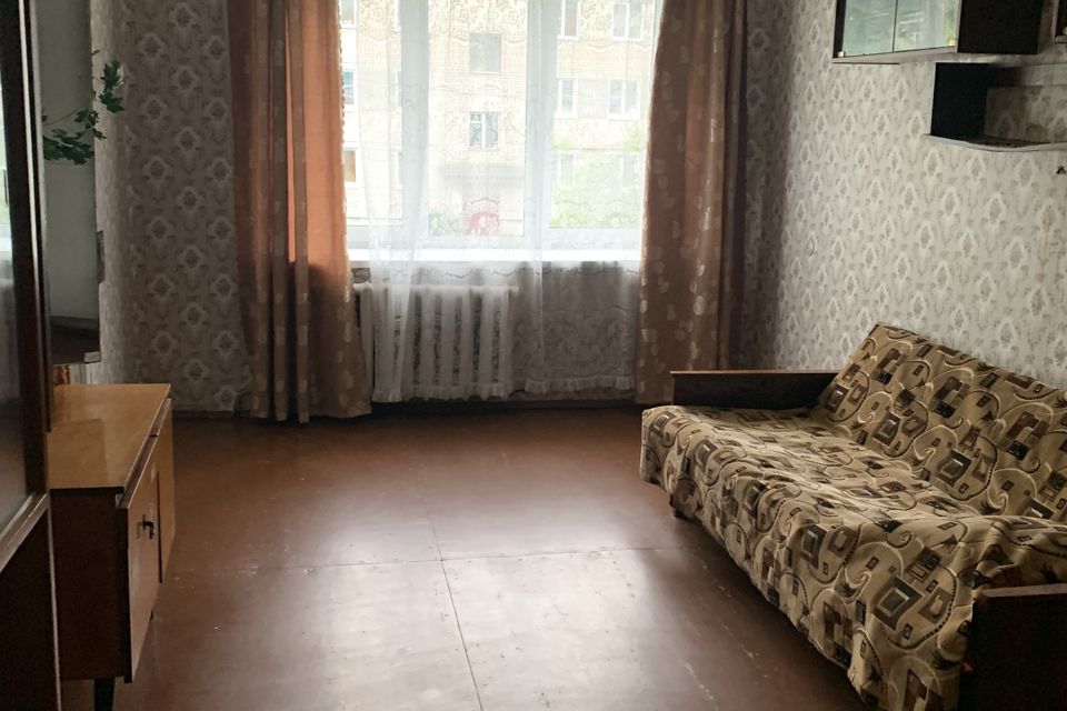 Продаётся 4-комнатная квартира, 60.6 м²