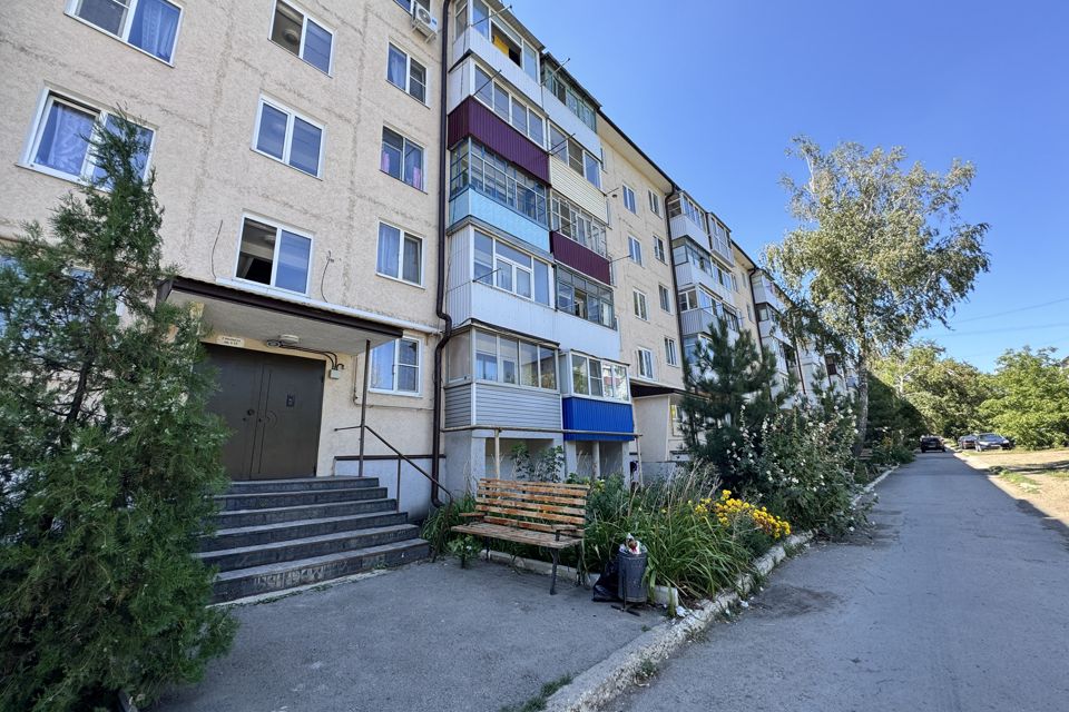 Продаётся 3-комнатная квартира, 46.5 м²
