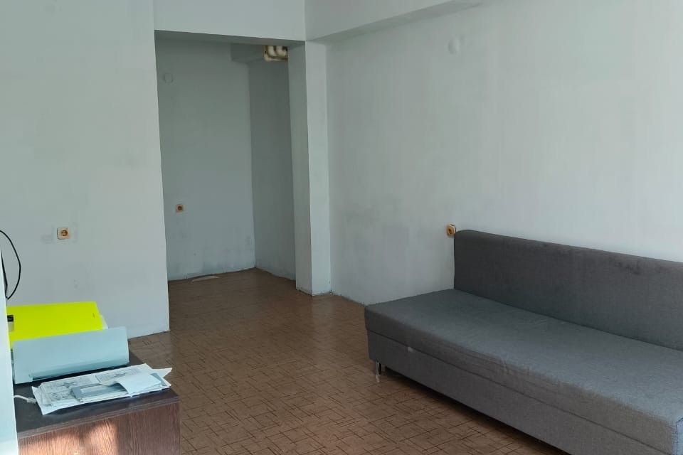 Продаётся 1-комнатная квартира, 41.5 м²