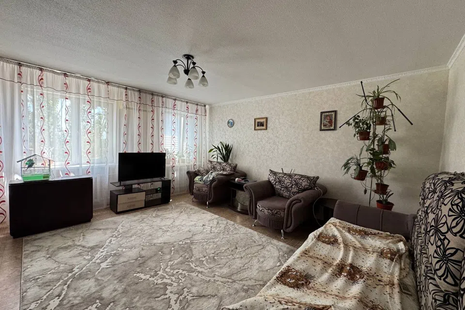 Продаётся 1-комнатная квартира, 38 м²