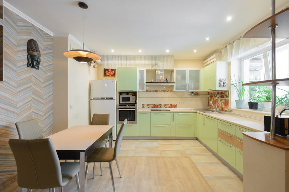 Продаётся 3-комнатная квартира, 85 м²